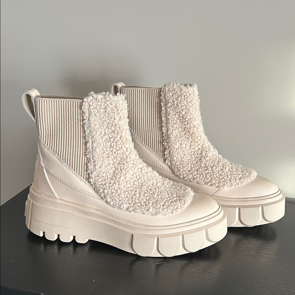 SOREL Caribou X Boot Chelsea Cozy size 6.5